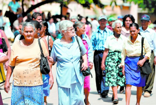 Entre enero y noviembre del 2024, cerca de 600 adultos mayores denunciaron ser víctimas de violaciones a los derechos humanos