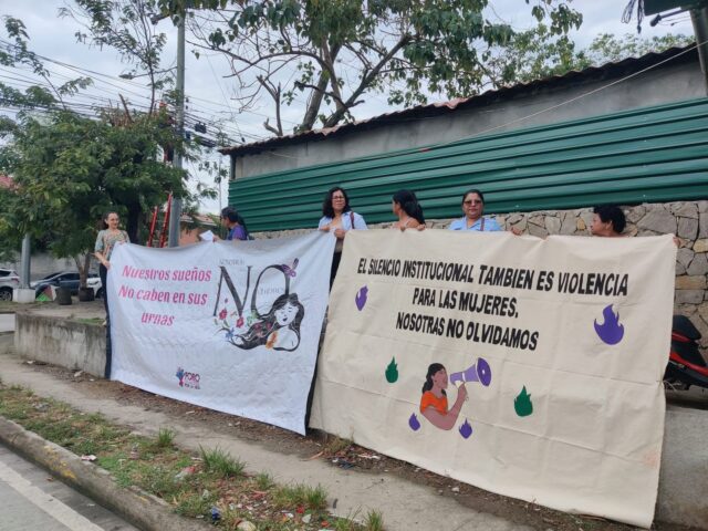 Condenan el trato deshumanizante y largos tiempos de espera a los que son sometidas las mujeres que denuncian en la policía