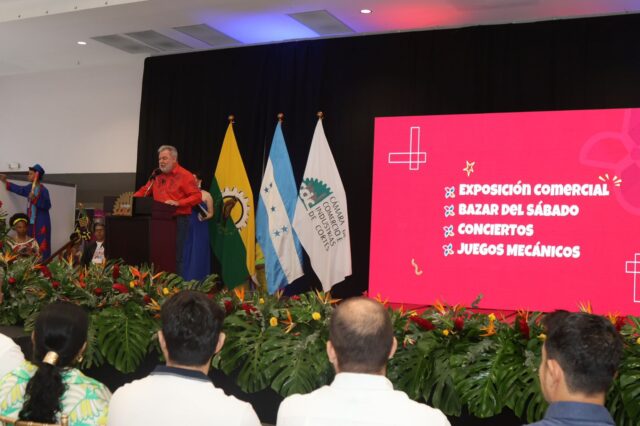 ExpoJuniana 2025 abre sus puertas con más de 500 expositores, música en vivo y diversión para toda la familia*