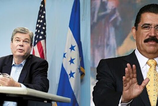 MEL ES UN ADOLESCENTE DESEOSO DE MOSTRAR SU FALTA DE RESPETO A LA AUTORIDAD (*)