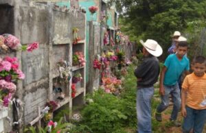 Las muertes y lutos que cargamos