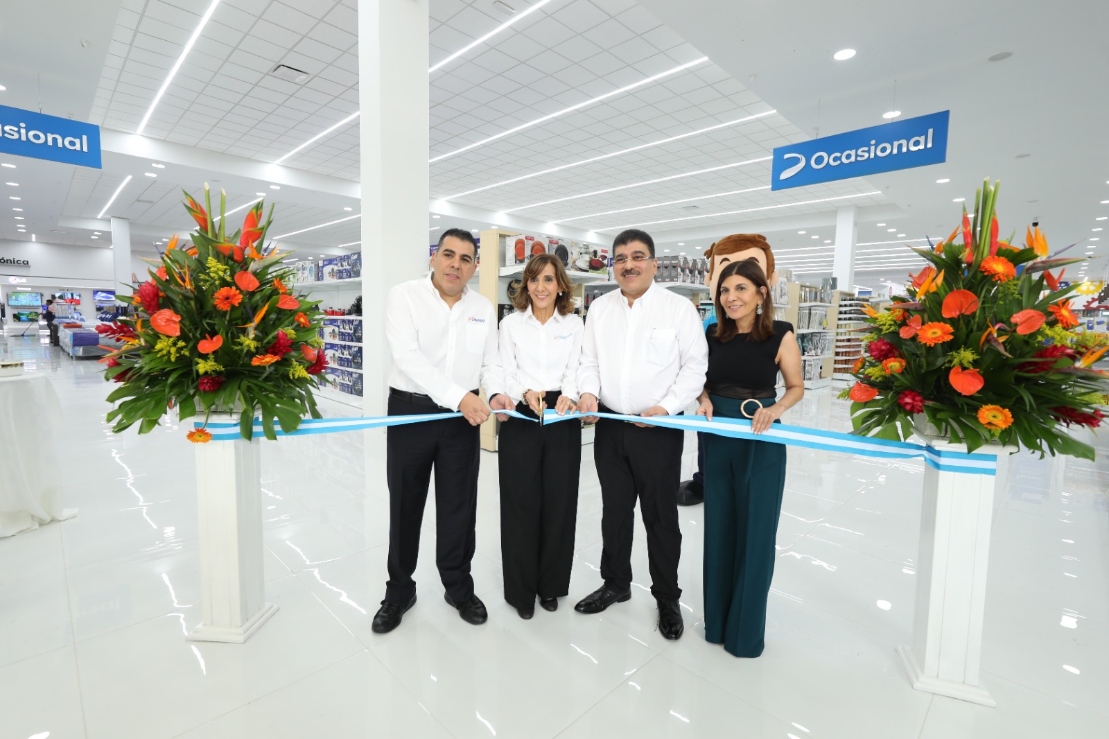 Diunsa inaugura nueva tienda en Comayagua - El Centro de estudios