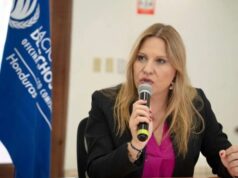 Isabel Albaladejo no está sola: defensores de derechos humanos respaldan a la representante de la ONU frente a ataques machistas