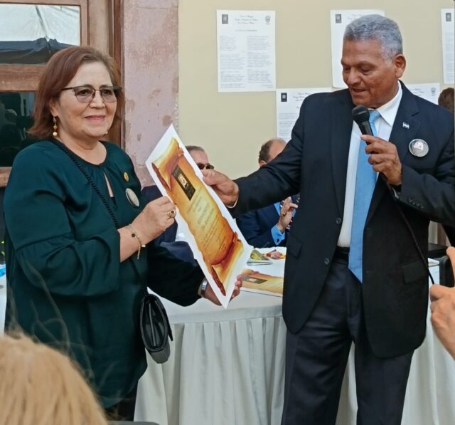 Conmemoran 150 años del poeta hondureño Juan Ramón Molina