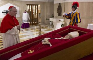 Fallece el papa Francisco, primer latinoamericano en marcar la historia del Vaticano