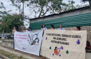 Condenan el trato deshumanizante y largos tiempos de espera a los que son sometidas las mujeres que denuncian en la policía