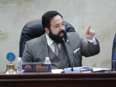 LUIS REDONDO AMENAZA CON SANCIONAR A DIPUTADOS AUSENTES Y USAR SUPLENTES DE OTRAS BANCADAS