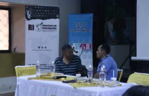 Un recorrido por la experiencia de unir personas defensoras y policías para hablar sobre derechos humanos en Honduras