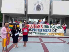 Mujeres originarias se plantan ante crudo panorama de desalojos