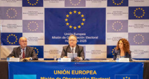 Un proceso electoral marcado por graves crisis institucionales que contrastaron con una jornada electoral bien organizada y pacífica