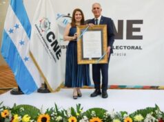 El primer “familión” del gobierno de Papi