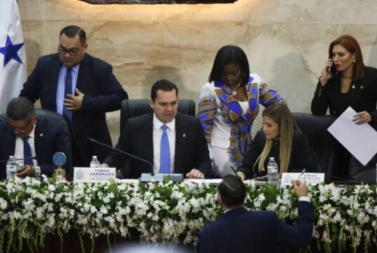 Defensores de Honduras pide al Congreso activar juicio político ante crisis institucional