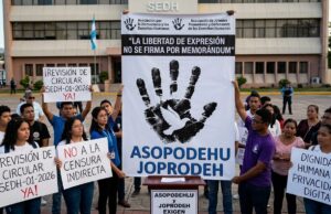 “La libertad de expresión no se firma por memorándum: ASOPODEHU y JOPRODEH exigen revisión inmediata de circular de la SEDH.”