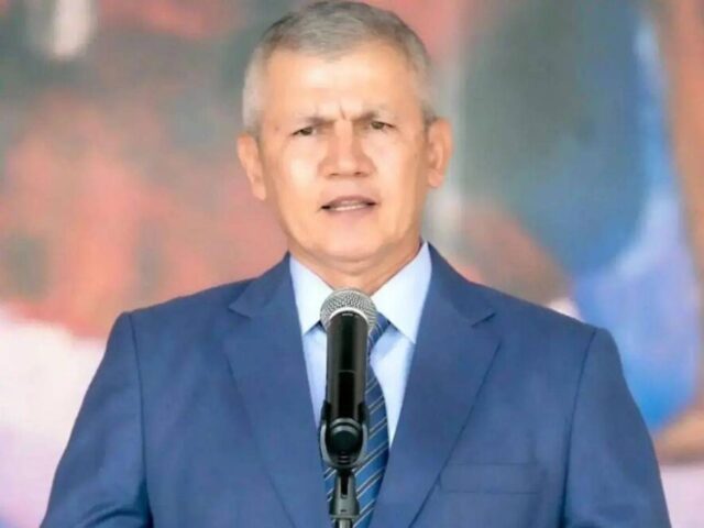 HERNÁNDEZ Y EL “PROYECTO” CONTINUISTA (2)